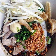 ป.ประทีป ก๋วยเตี๋ยวเรือ รสเด็ด