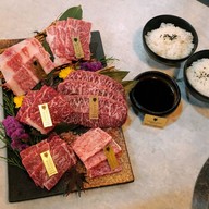 เมนูของร้าน TORA Yakiniku x Cafe City Connect