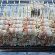 เนื้อแน่นกะเพราจ๋า พระสมุทรเจดีย์