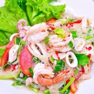 หิวก็สั่ง (เจ้นุช)