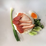 ร้านข้าวหมูแดงคอนแวนท์byลุงสวัสดี