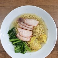 ร้านข้าวหมูแดงคอนแวนท์byลุงสวัสดี