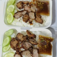เมนูของร้าน CHA - VA (ชาวาคาเฟ่ สหพร)