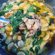 อร่อยจัง ขนมจีน ข้าวแกง