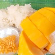 ข้าวเหนียวมะม่วง แม่กัลยา