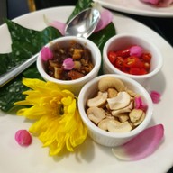 Cafe La Rose ข้าวแช่ อาหารตามฤดูกาล พญาไท ย้ายมาจาก ซอยพิบูลวัฒนา 10 หลังกระทรวงการคลัง