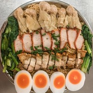 นายดำ บะหมี่เกี๊ยวข้าวหมูแดง สาขา1 อ่อนนุช