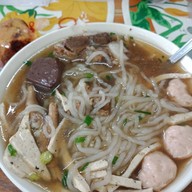เมนูของร้าน ก๋วยจั๊บญวน รสซิ่ง
