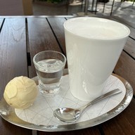 เมนูของร้าน The Lantern Millennium Hilton Bangkok Hotel
