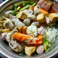 เมนูของร้าน ก๋วยเตี๋ยวต้มยำหมูระเบิด หมูระเบิด ภาสว่าง