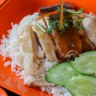 ข้าวกล่องคุณยาย ถนนพระแก้ว