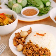 CampCafe x หรอยแรง แกงใต้