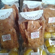 หน่อย โดนัท