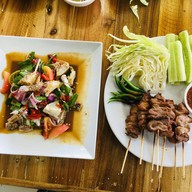 หมูปลาร้า ตำยำระเบิด