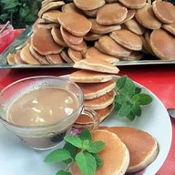 หน่อย โดนัท