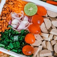 ยำปูแสบ YUM PU ZABB ยำมะม่วงปูม้า ตลาดรามอินทรา กม.2