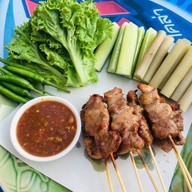 หมูปลาร้า ตำยำระเบิด