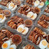 ข้าวหมูทอดเหลือแดก