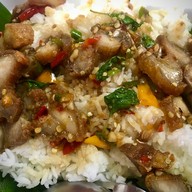 นายเป้กะเพราข้าวบึ้ม