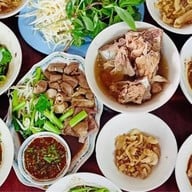 ก๋วยเตี๋ยวเรือแม่ปราณี