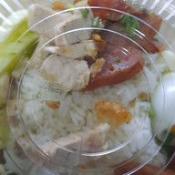 เมนูของร้าน บ้านทิพย์โภชนา ตามสั่ง ยำ หมูแดง หมูกรอบ ขาหมู ก๋วยเตี๋ยว