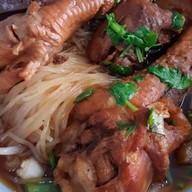 ไก่ตุ๋น ราชวัตร บางพลี