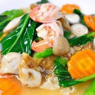 ข้าวแกงสามสาว ท่าอิฐ
