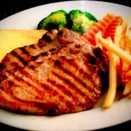 สเต็กลุงหนวด บางซ่อน