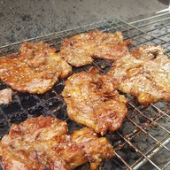 หมูย่างน้ำผึ้งเฮียนพ