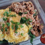 ข้าวไข่ข้น ครัวน้องอุ๊