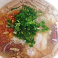 ก๋วยจั๊บญวนอุบล ( ก๋วยจั๊บคุณลำพูน )