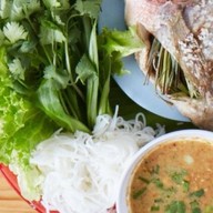 Tamnak Isan Ekamai(ตำหนักอีสาน เอกมัย)สุขุมวิท 63