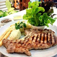 Sir Room Cafe' & Eatery Sir room Kitchen