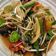 ส้มตำกลางกรุง Somtum Klang Krung