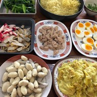 ปิ่นโตบะหมี่บ้าพลัง