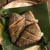 เมนู ปลาสลิด สฤษฏิ์ ณ คลองด่าน