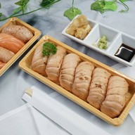 เมนูของร้าน Naeki Sushi Exchange Tower 2Fl