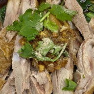 เฮงดีบะหมี่เกี้ยว&ข้าวมันไก่ ชุมชนทุ่งบัว