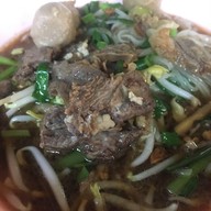 เมนูของร้าน ข้าวซอยป้าหรั่ง -