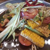 ส้มตำอ้ายใหญ่ อีสานสไตล์