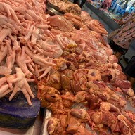 สารพัดยุ้ย // ชิ้นส่วนหมู - ไก่สด - เป็ด หมูสะเต๊ะ บาบีคิว ตลาดรังสิต
