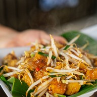เจ๊นี้ ผัดไทย หอยทอด ขนมผักกาด ปากเกร็ด
