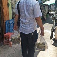 เปาะเปี๊ยะสดกงม่า & ก๋วยเตี๋ยวเป็ดเจ้าเก่า