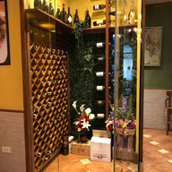 Avanti Restaurant สาธุประดิษฐ์ 19