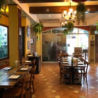 Avanti Restaurant สาธุประดิษฐ์ 19
