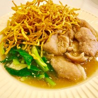 เมนูของร้าน ราดหน้ายอดผักเอ็มไพร์ ตร. ซอยทรายทอง 20 ถนนติวานนท์ ตำบลท่าทราย อำเภอเมือง นนทบุรี