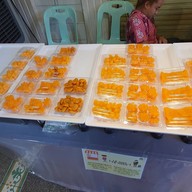 บรรยากาศ ขนมหวานแม่นิด