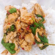 กะเพราหอม @HOME