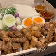 ติดลม หมูทอดปลาร้า รังสิต