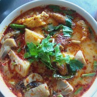 เม้งโภชนาสามแยกพระประแดง